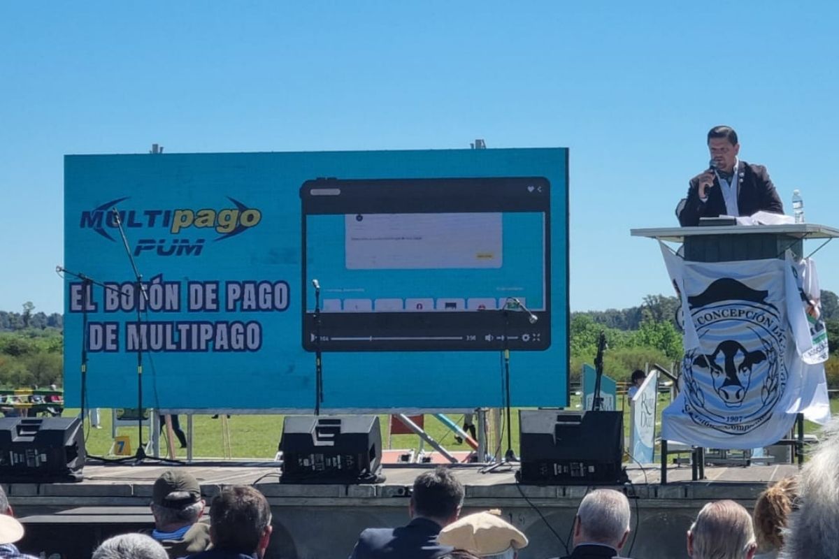 PRESENTES EN EXPO RURAL